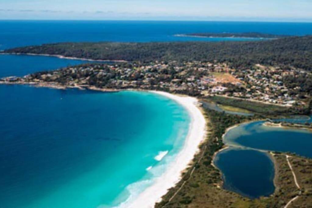 The Tin Shed Couples Accommodation At Bay Of Fires Binalong Bay Eksteriør billede