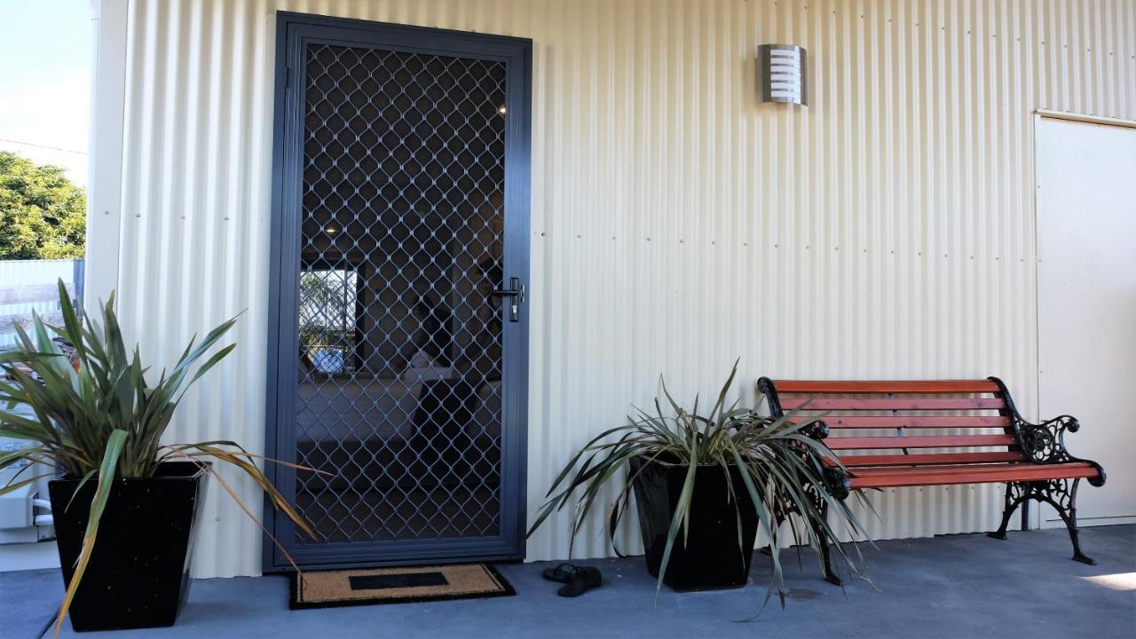 The Tin Shed Couples Accommodation At Bay Of Fires Binalong Bay Eksteriør billede